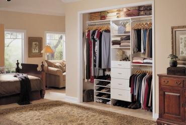 Bố Trí Tủ Quần Áo Theo Phong Thủy Đúng Cách Để Thu Hút Tài Lộc và Bình An