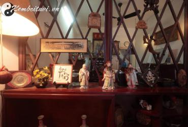 Bài Trí Đồ Cổ Trong Nhà: Tăng Tài Lộc Hay Mang Âm Khí? Điều Gia Chủ Cần Biết!