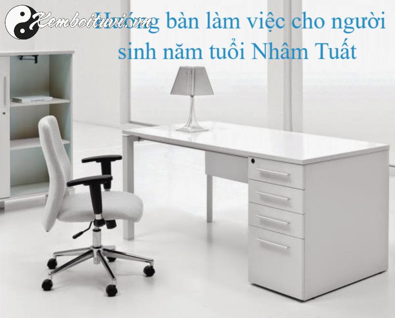 Bí Quyết Chọn Hướng Bàn Làm Việc Giúp Người Sinh Năm 1982 Đổi Vận!