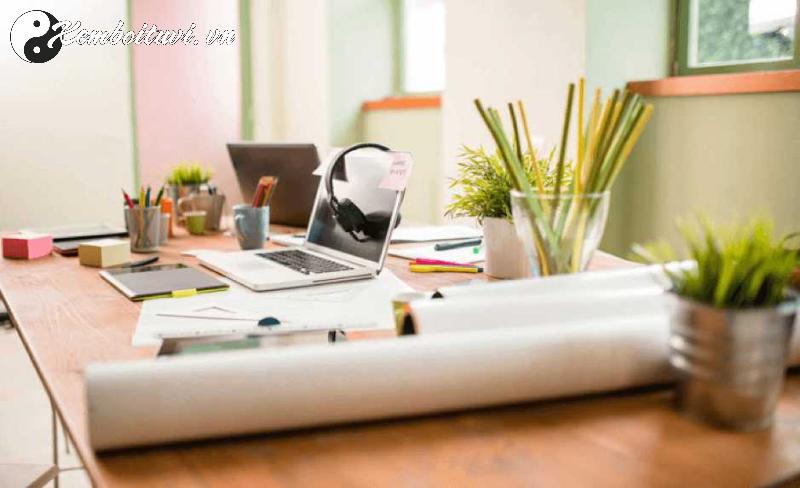 Bí Quyết Đặt Bàn Làm Việc Hợp Phong Thủy Giúp Người Mệnh Kim Thu Hút Tài Lộc