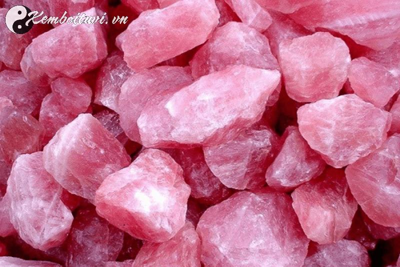 Khám Phá Đá Phong Thủy Tăng Tài Lộc và Bình An Cho Người Tuổi Thân