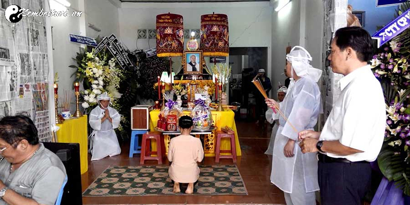 Phong Tục Đ&aacute;m Tang Miền Nam: Truyền Thống Văn H&oacute;a Đặc Sắc Qua C&aacute;c Thế Hệ