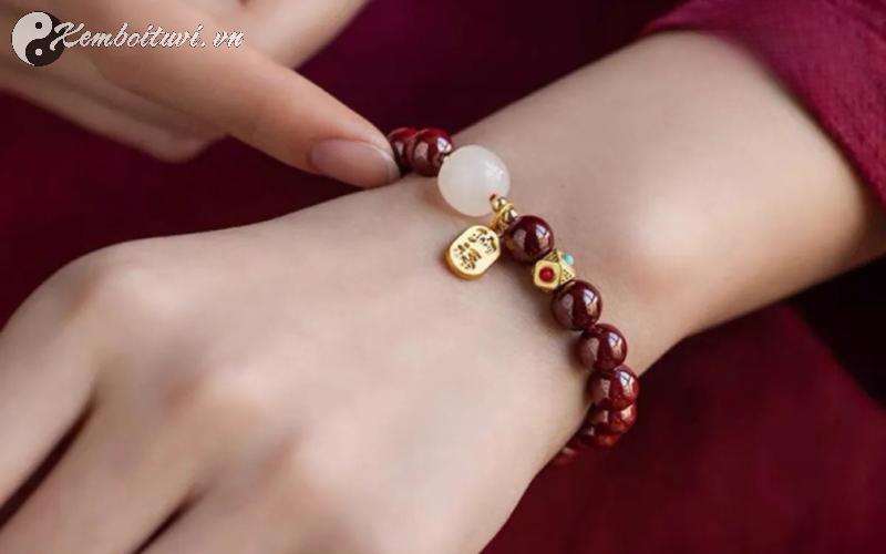 Chu Sa Trong Phong Thủy: Bí Mật Hóa Giải Tà Khí, Thu Hút Tài Lộc Mà Ít Ai Biết!