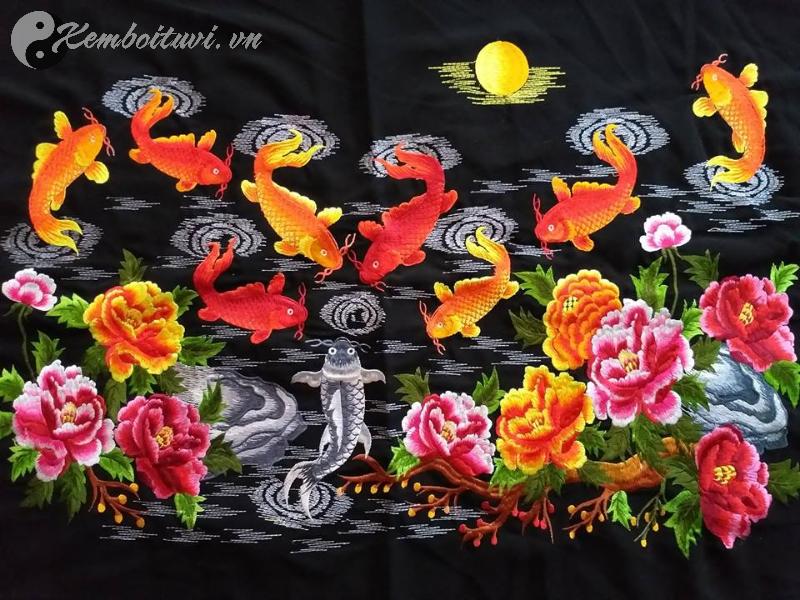 Tiết Lộ: Tranh Cửu Ngư Quần Hội Mang Tài Lộc Vào Nhà Chỉ Khi Treo Đúng Cách