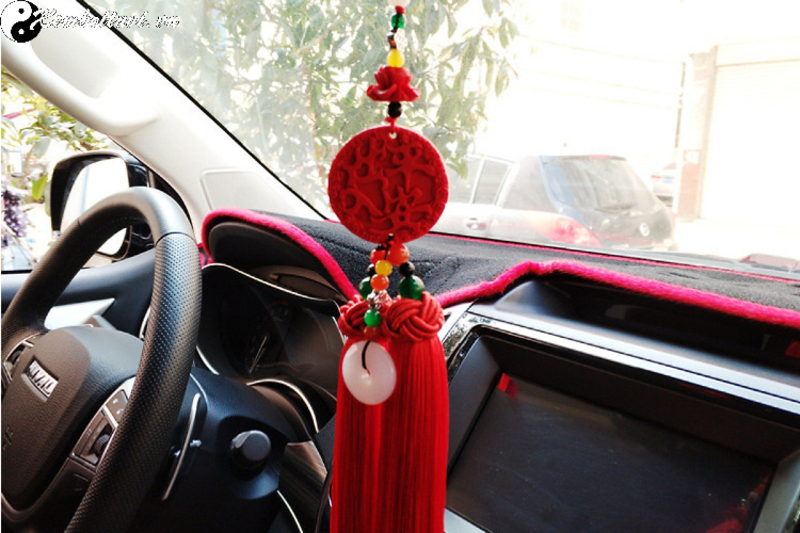 Vật Phẩm Phong Thủy Treo Xe &Ocirc; T&ocirc; - B&iacute; Quyết H&oacute;a Giải S&aacute;t Kh&iacute; V&agrave; Thu H&uacute;t Vận May Tr&ecirc;n Mọi H&agrave;nh Tr&igrave;nh
